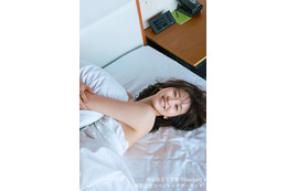 フリーアナ・袴田彩会、1st写真集が発売1ヵ月で重版決定!記念にスペシャルカット公開 画像