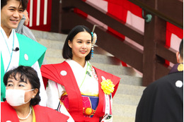 白河れい、成田山新勝寺の豆まき式に登場!「子供の頃は父(元貴乃花)が鬼役」と思い出も 画像