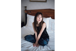 日向坂46・河田陽菜がホテルで艶やかに……『blt graph.』表紙&巻頭グラビア 画像