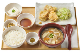 やよい軒が大分名物をアレンジ!「とり天とだんご汁の定食」が販売 画像