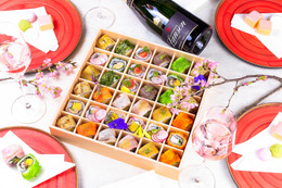 まるで宝石箱!ロール寿司とスイーツを折り詰めにした銀座発「春のお花畑弁当」 画像