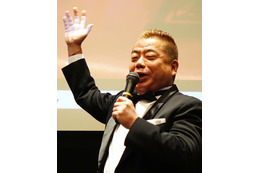 出川哲朗、18万円のWBCプラチナチケットを入手! 画像