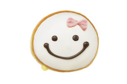 クリスピー・クリーム、母の日向けに“笑顔の”ドーナツ&ボックスを販売 画像