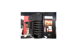【COMPUTEX TAIPEI 2009(Vol.10)ビデオニュース】ThermaltakeのクールなPCケースを動画でチェックする 画像