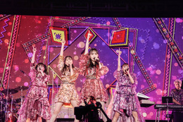 ももクロ、15周年記念ライブで新曲「ヒカリミチ」をサプライズ披露! 画像