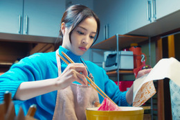 広瀬すずの豪快料理を大西利空が堪能!映画『水は海に向かって流れる』の飯テロすぎる本編映像解禁 画像