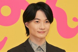 神木隆之介＆浜辺美波、『らんまん』“爆睡”2ショットに「お疲れ様」の声 画像