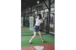 アイドルと思えぬバッティング力!日高里緒の美し過ぎるスイングに反響 画像