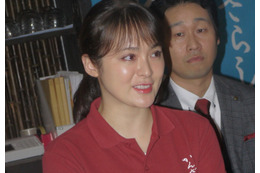 貫地谷しほり、夫との出会いは居酒屋 店員がキューピッド? 画像