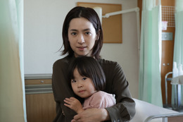 中村アン、『ほん怖』初主演!初のシングルマザー役で子どもを守る母親を熱演 画像
