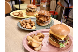 暑いから辛いバーガーを！台東区のクラフトバーガー店が「真夏のカレーフェア」開催 画像