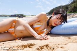 声優・芝崎典子、1st写真集でビキニ姿！無人島でのドラム缶風呂初挑戦 画像