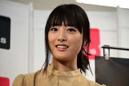 大友花恋、「不思議の国のアリス」コスプレオフショに「可愛い」の声続々! 画像