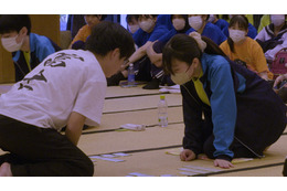 “畳の上の格闘技”とも呼ばれる「かるた甲子園」 高校生たちの熱き戦いをNHKが取材 画像