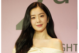 韓国でなりたい顔No.1に輝いたアイリーンが来日、イベントには美肌際立つドレススタイルで登場 画像