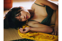 山内鈴蘭と2人きりの沖縄旅行!?4thDVDは愛らしさと大人の色気が同居 画像