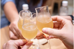 1日限定“映える”「ネオ焼酎酒場」が渋谷に出現!音楽ライブやトークショーも 画像