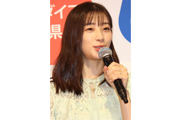 足立梨花、誕生日祝いのバルーン持ち帰り！「このまま電車乗ろうとしたら止められました」 画像