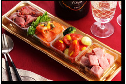 サラダカフェ、クリスマス向けオードブル&サラダを期間限定販売 画像
