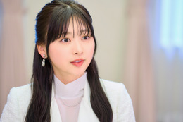 日向坂46・富田鈴花、5年間父親を無視!? 画像