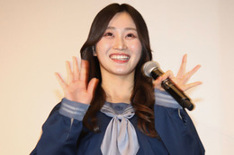 日向坂46・潮紗理菜、卒業セレモニーの裏側公開! 画像