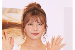 宇野実彩子、ソロデビュー6周年で自作のケーキに満面の笑顔「全部が可愛い」 画像