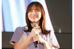 乃木坂46・田村真佑、弓木奈於の首の長さに驚き!? 画像