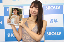 波崎天結、大胆セクシーな衣装でイベント登場！初写真集では髪ブラも披露 画像