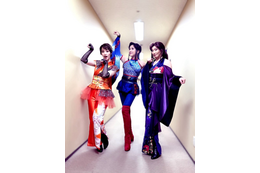 藤原紀香・高島礼子・剛力彩芽の豪華スリーショットにファンうっとり 「3人とも美しい」 画像