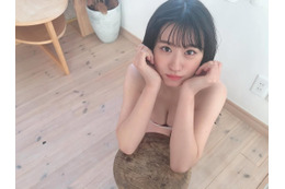 今では貴重？NMB48・上西怜、ショートヘア時代のグラビアオフショに「おさな可愛い」「最強」 画像