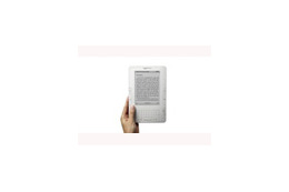 1,500冊を収容可能な電子ブックリーダー「Kindle(キンドル)」が日本からも買える! 画像
