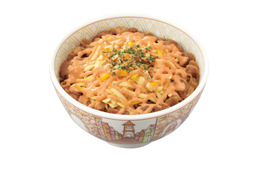 すき家、今年も“春色”な「明太マヨチーズ牛丼」期間限定販売 画像