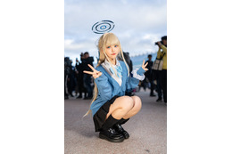ミニスカから覗く太ももが眩しい…!『ブルアカ』制服スタイルなトキのカーディガン姿がかわいすぎ 画像