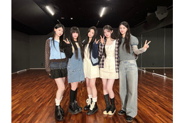 K-POPガールズグループ・ILLIT、「イッテQ！」にゲスト出演！ガンバレルーヤとデビュー曲「Magnetic」も披露 画像