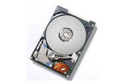 日立GST、120Gバイトの2.5型HDD「Travelstar 4K120」 大容量と低消費電力を両立 画像
