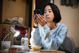 石橋静河「これからの人生の財産になる」!主演ドラマ『燕は戻ってこない』30日スタート 画像