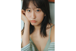 ミスマガ2022・斉藤里奈、磨き上げられたスレンダーボディ披露