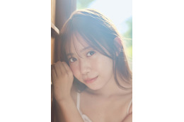 至近距離ショットにドキリ! 声優・伊達さゆり、恋人感溢れる厳選カット公開 画像