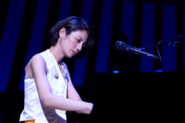 松下奈緒、20周年記念ライブで魅了!2年ぶりのワンマン 画像