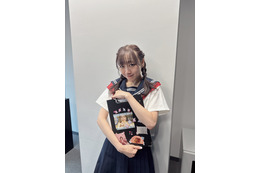 須田亜香里、キュートなセーラー服姿に! ファンクラブイベントのオフショ公開 画像
