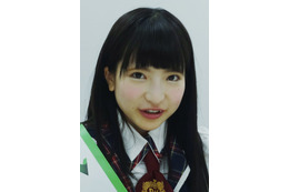 「なんじゃこりゃー!」とネット驚き!規格外に巨大クロワッサンに「もえあず」かぶりつき! 画像