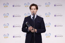 ウエンツ瑛士、留学中の珍事件!歯医者で巨大なドリス出され「これは終わった…」 画像