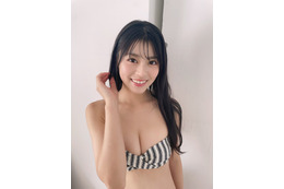 NMB48・板垣心和、水着オフショで美谷間くっきり!「ビジュが良い」「最高にセクシー」 画像