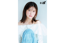 樋口日奈、魅惑のオフショル姿に…! アイドル時代とはひと味違うオトナの魅力 画像
