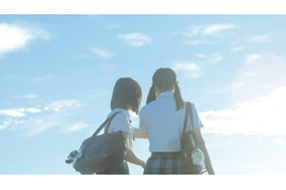 日向坂46、「絶対的第六感」のMVが19日18時にプレミア公開! 画像