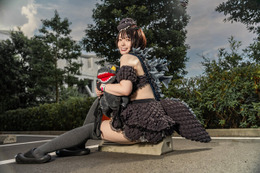 “美女ゴジラ”が東京ビッグサイトに襲来!その可愛さが緊急事態 画像