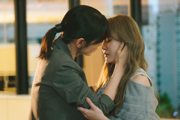 話題のガールズラブコメ、フィナーレに反響! 加藤史帆×森カンナの“美しい”キスシーンも 画像