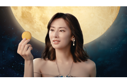 北川景子、真っ青なドレス纏い美しすぎる月の女神に! 画像