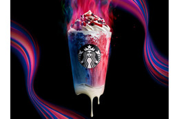 スタバ、明日から怪しげな「メラ メーラ フラペチーノ」販売!ハロウィン向け限定商品 画像