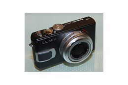 松下、840万画素の16:9ワイドCCDを搭載した手ブレ補正デジカメ「LUMIX DMC-LX1」 広角28mmでマニュアル撮影も可能 画像